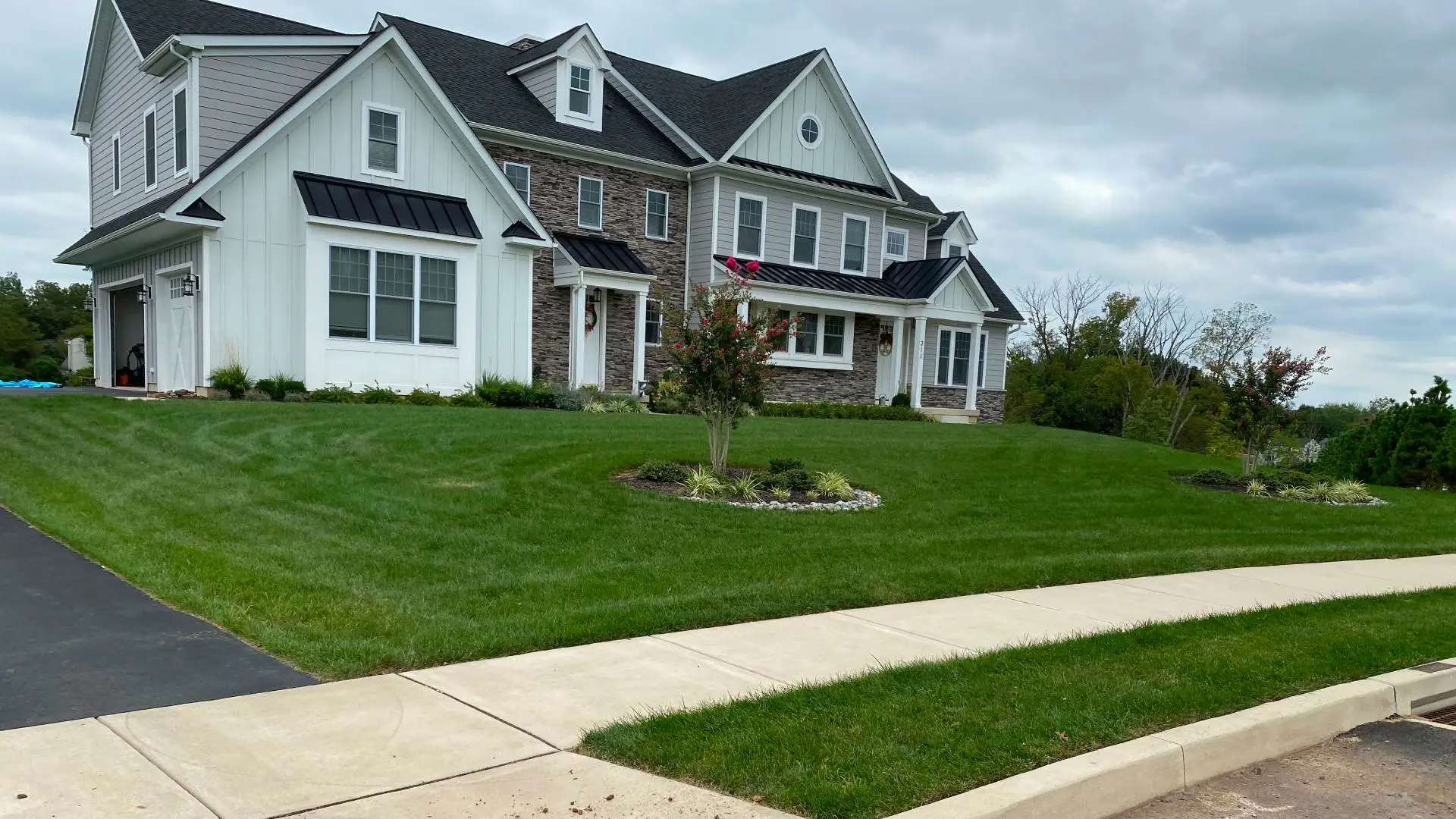 Finished lawn after services done by Green Grass in Telford, PA.
